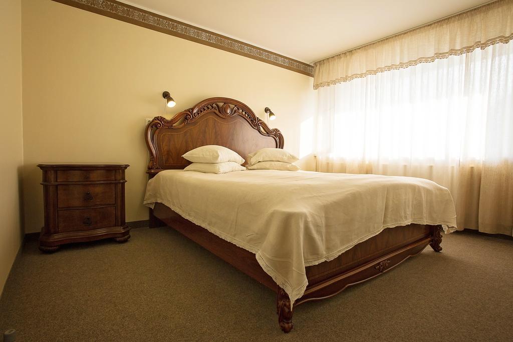 Varska Sanatorium Hotel Екстериор снимка